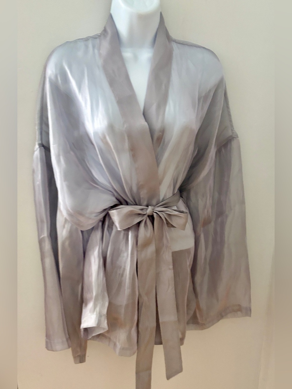 🪞SKIMS Liquid Organza Sleep Top | Mirror | M | NWT 🏷️ - Picture 3 of 7